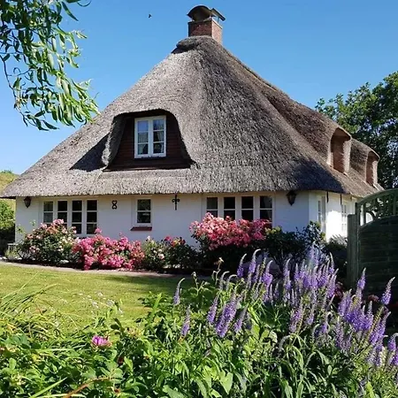 Holiday home Haus Husen Id 430 Poppenbull
