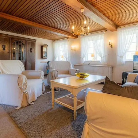 Haus Husen Id 430 *